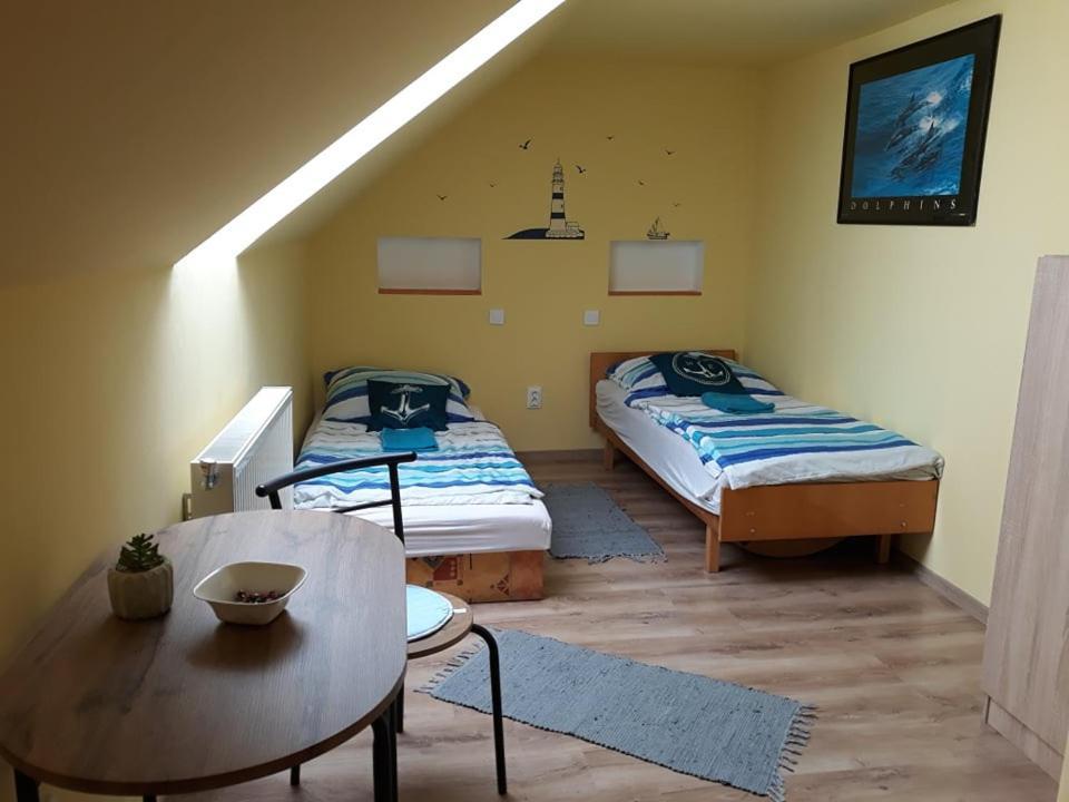 Kis Rigó vendégház Salgotarjan Exterior foto