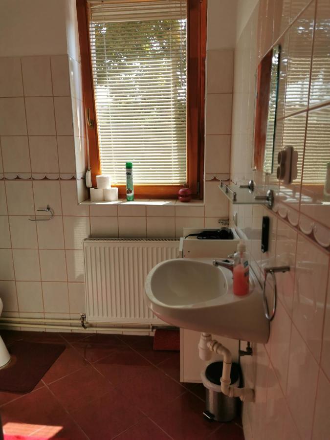 Kis Rigó vendégház Salgotarjan Exterior foto